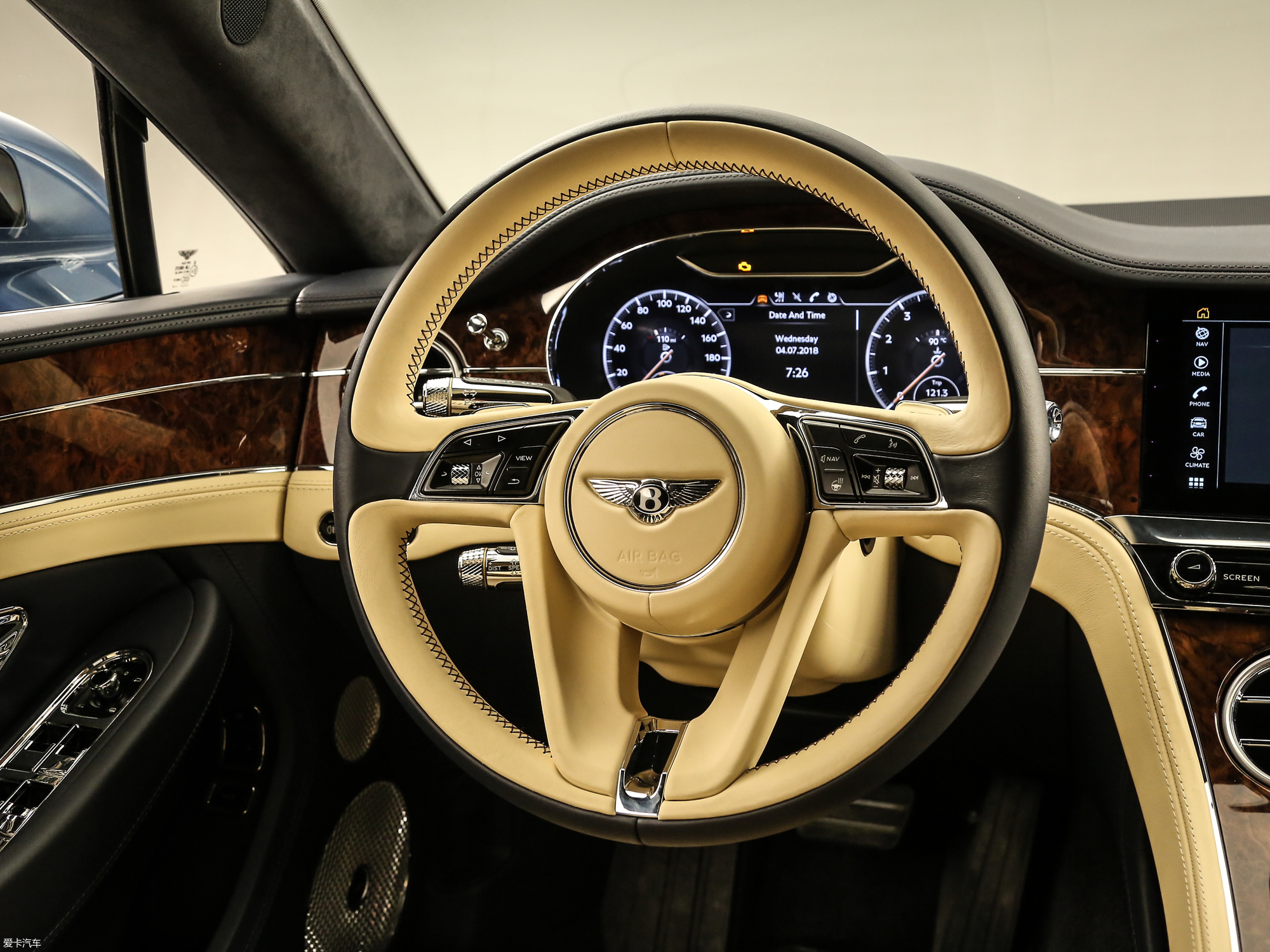 0t gt w12_中控区_3/554张图片】_汽车图片大全_爱卡汽车