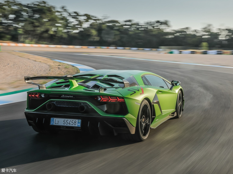 2019Aventador SVJ