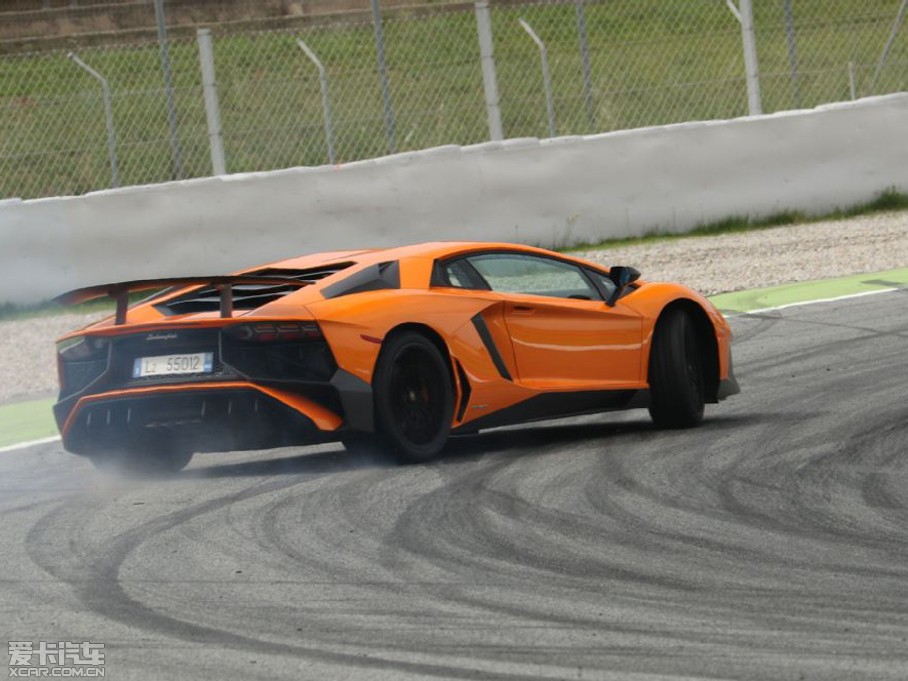 2015Aventador LP 750-4 Superveloce