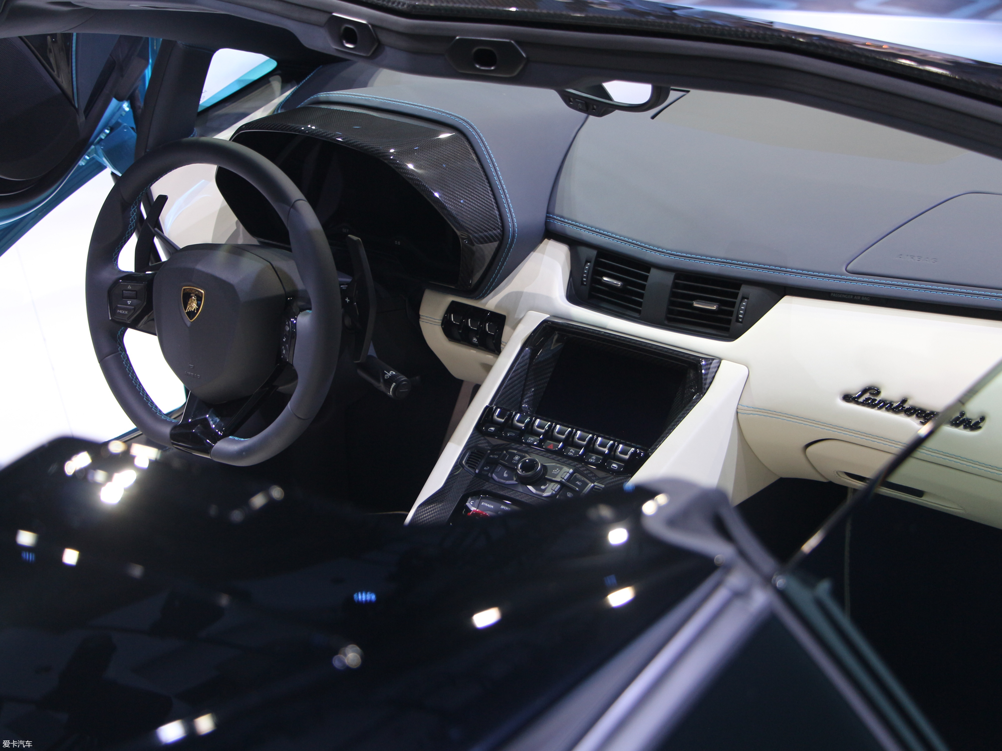 【2018款aventadoraventador s roadster_中控区_95/659张图片】_汽车