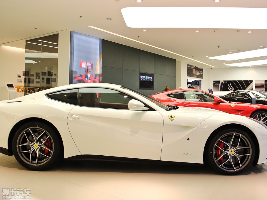 2013F12berlinetta 6.3L ׼