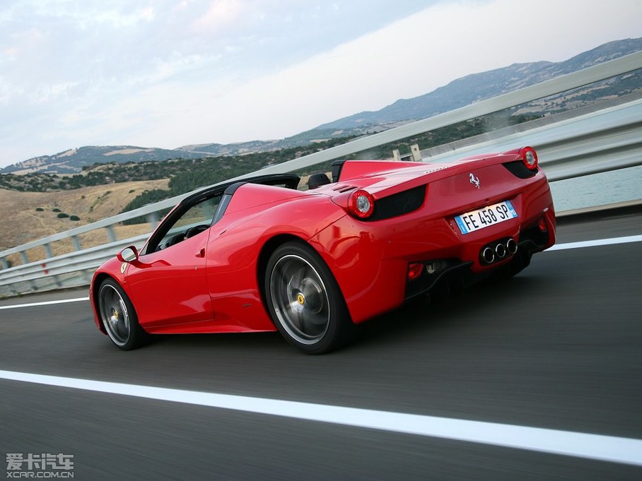 2013458 4.5L Spider