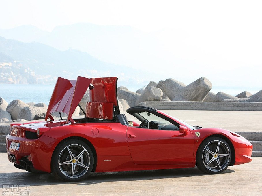 2013458 4.5L Spider