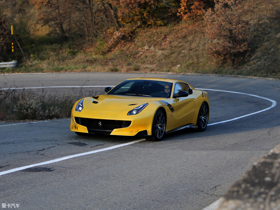 2016F12berlinetta tdf