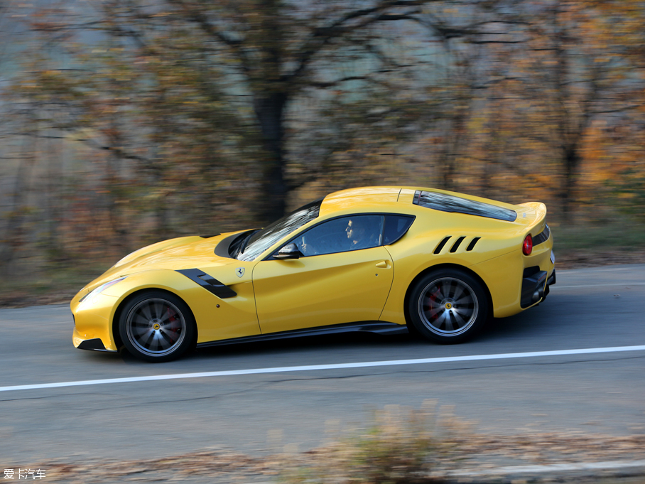 2016F12berlinetta tdf