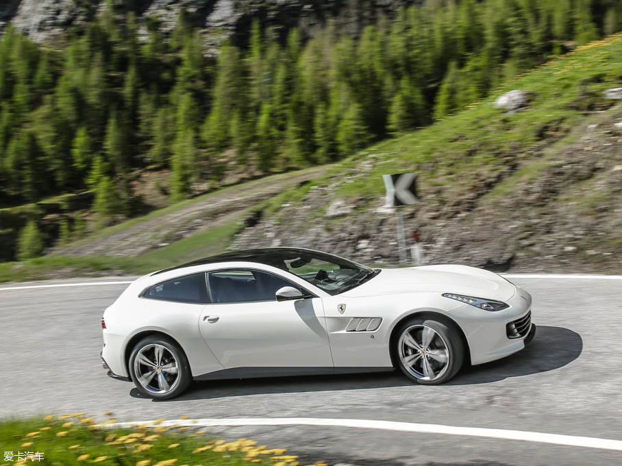 2016GTC4Lusso 6.3 V12