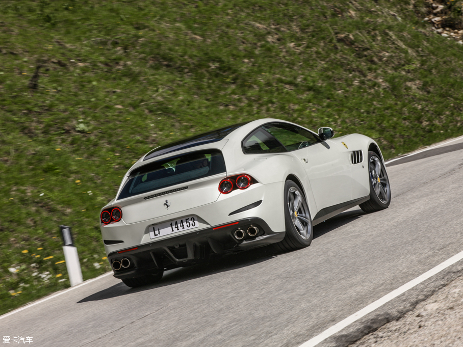 2016GTC4Lusso 6.3 V12