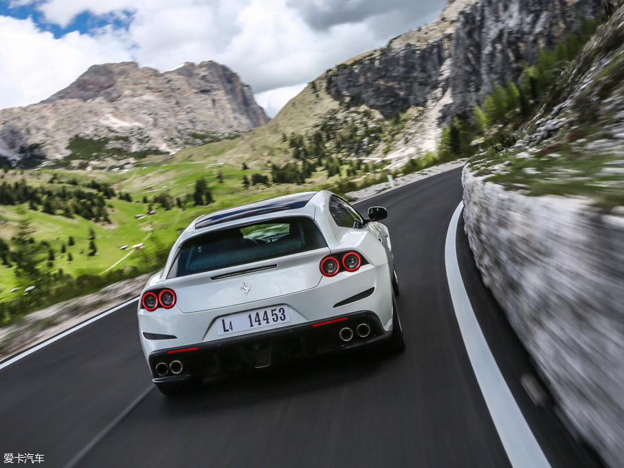 2016GTC4Lusso 6.3 V12