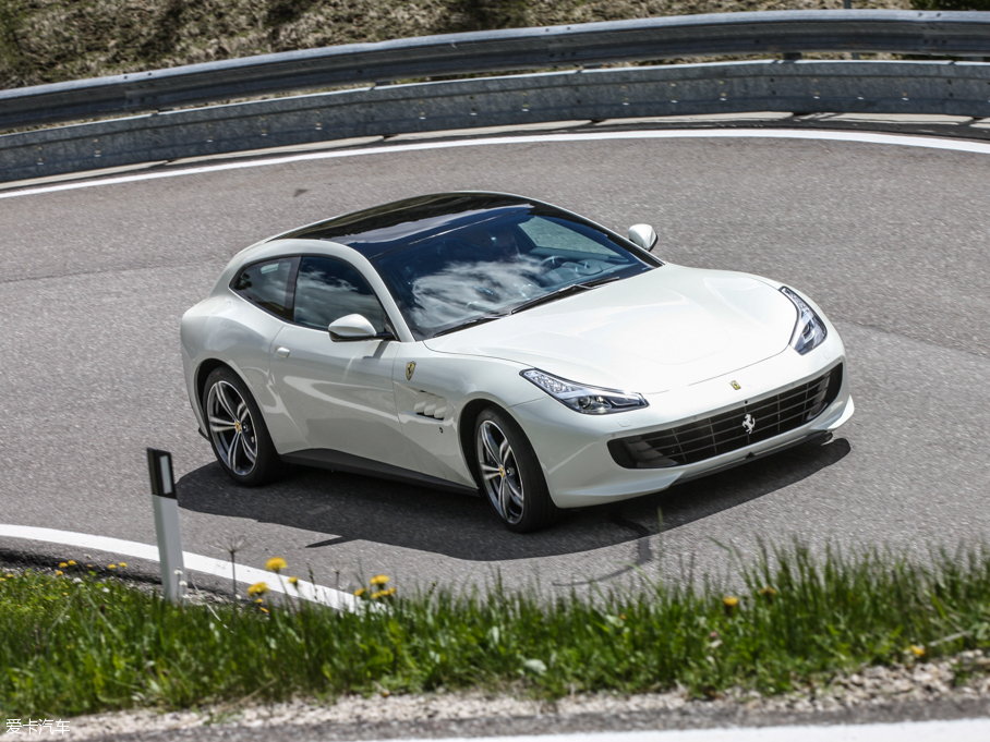 2016GTC4Lusso 6.3 V12