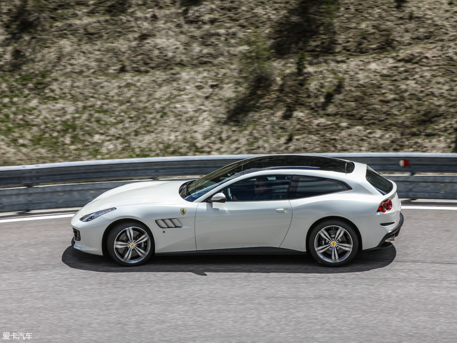 2016GTC4Lusso 6.3 V12