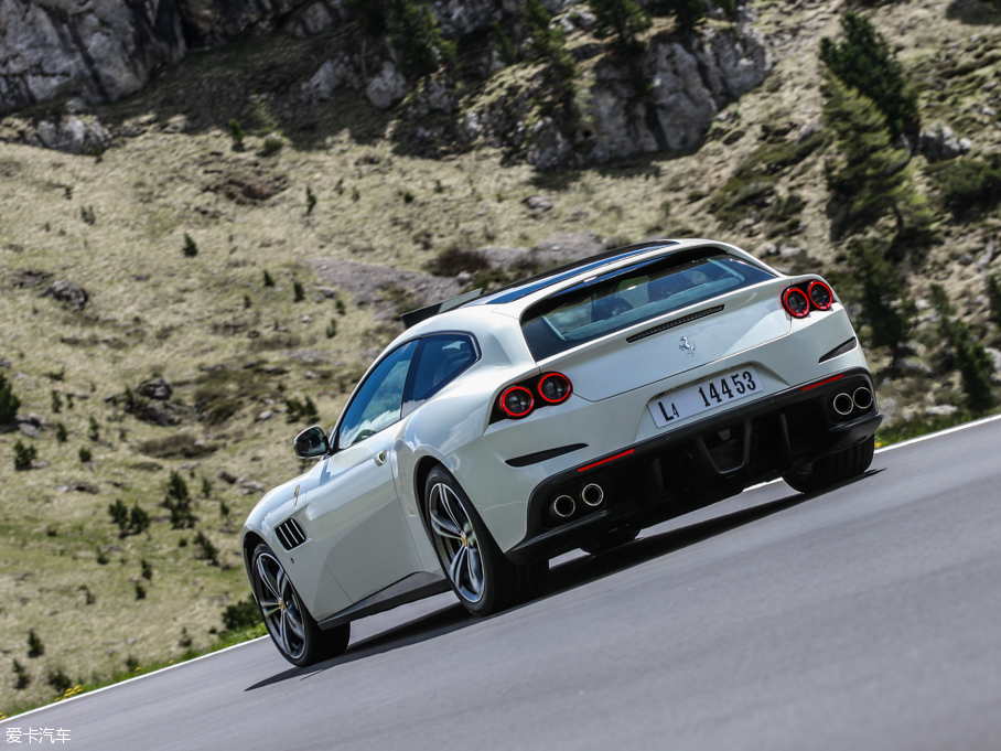 2016GTC4Lusso 6.3 V12