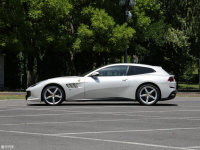 GTC4Lussoࣨ