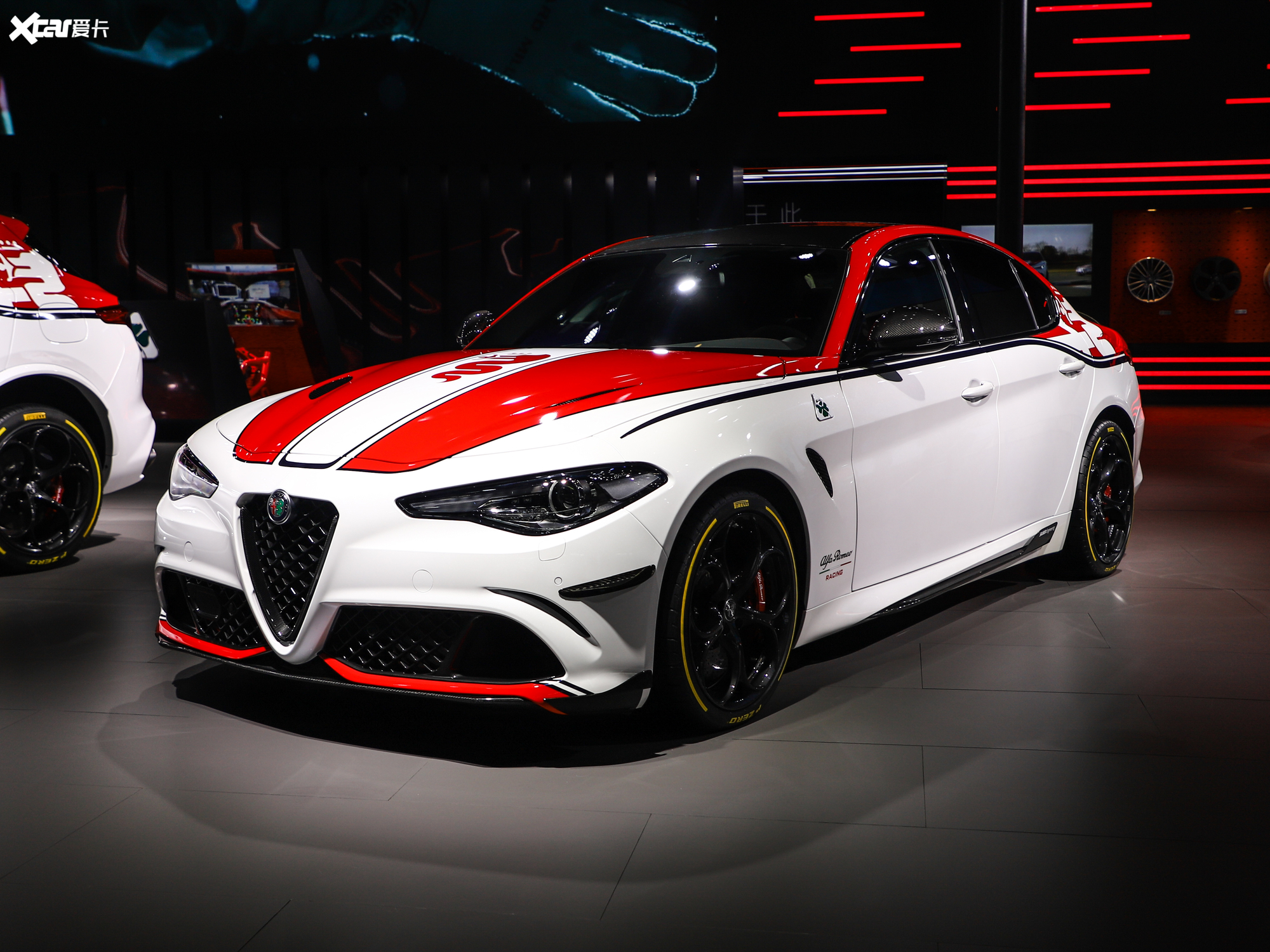 【2019款giulia510hp f1限量版_整体外观_2/796张图片】_汽车图片大全