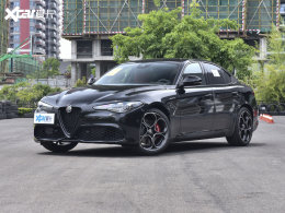 Giulia��Stelvio��ֱ��ת��Ϊ�綯��