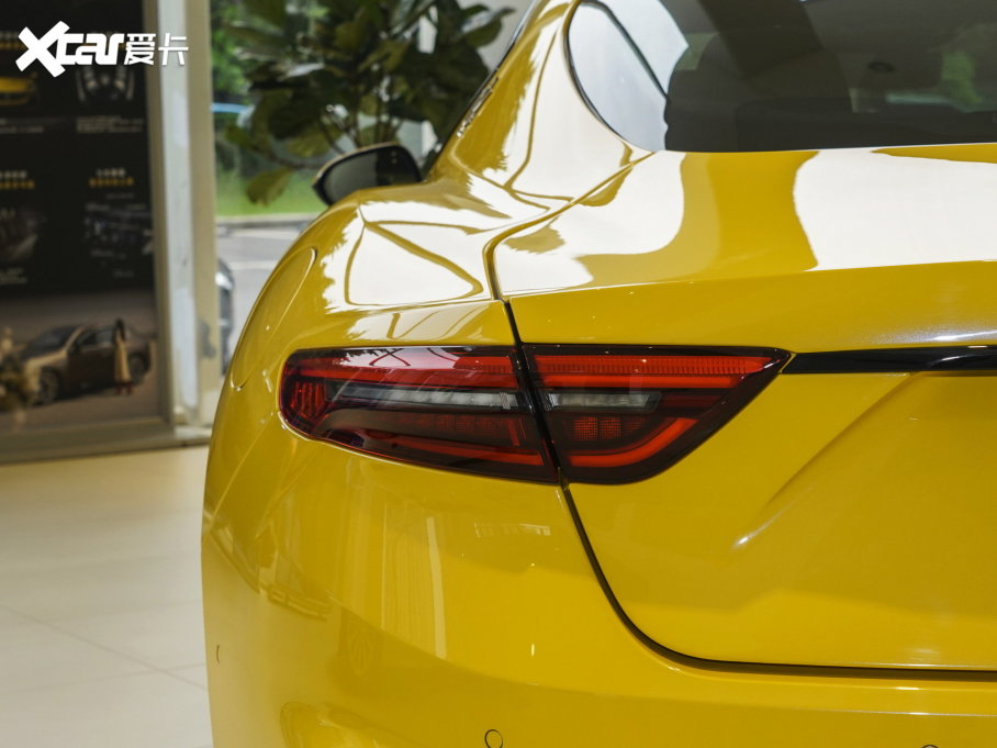 2023GranTurismo 3.0T Trofeo