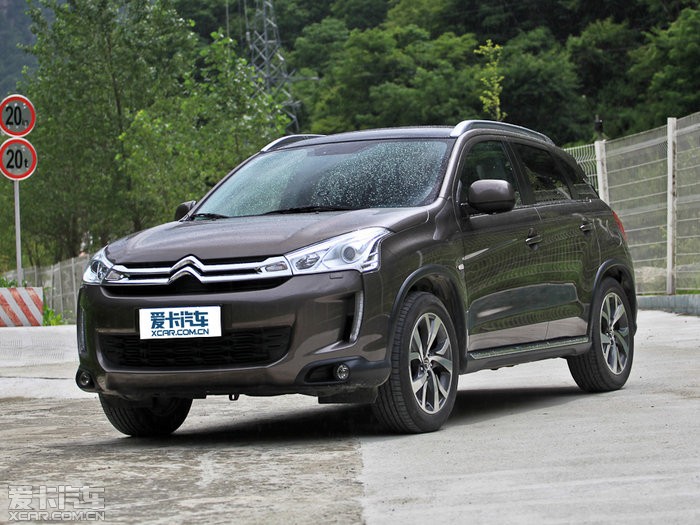 2013C4 Aircross