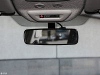 �ռ�������ŵDuster���ں��Ӿ�