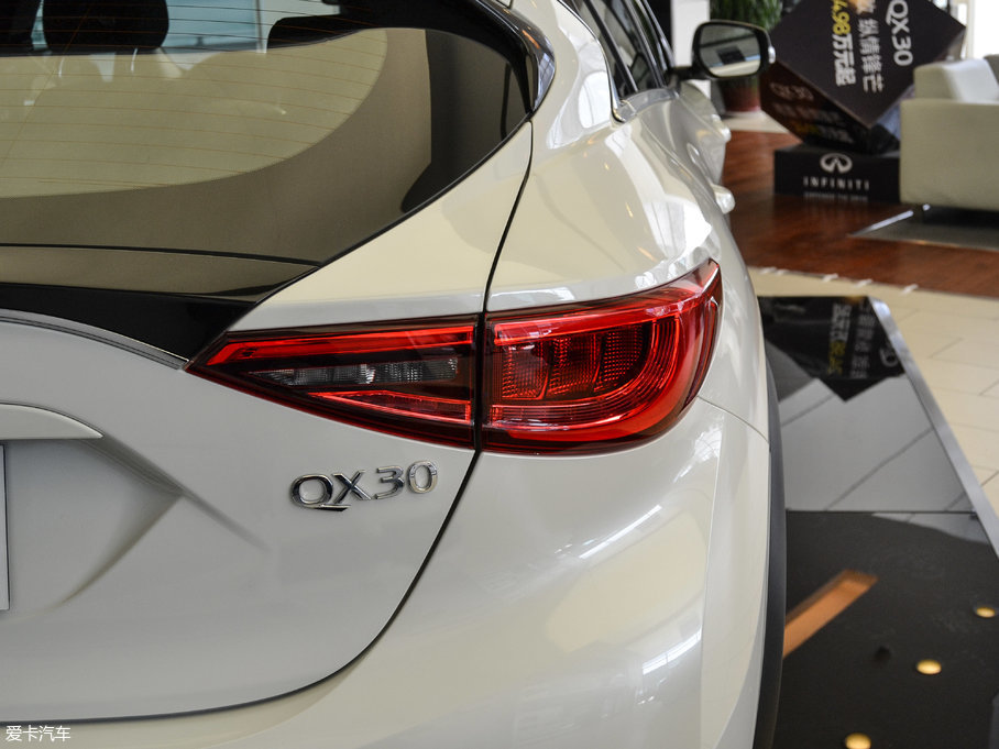 2017ӢQX30 1.6T ʱа