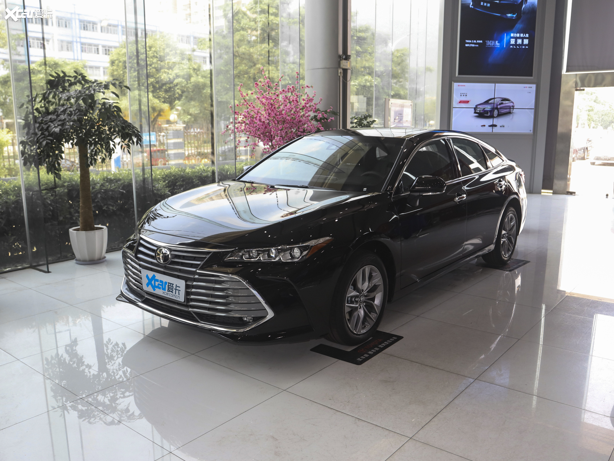 【2021款亚洲龙2.