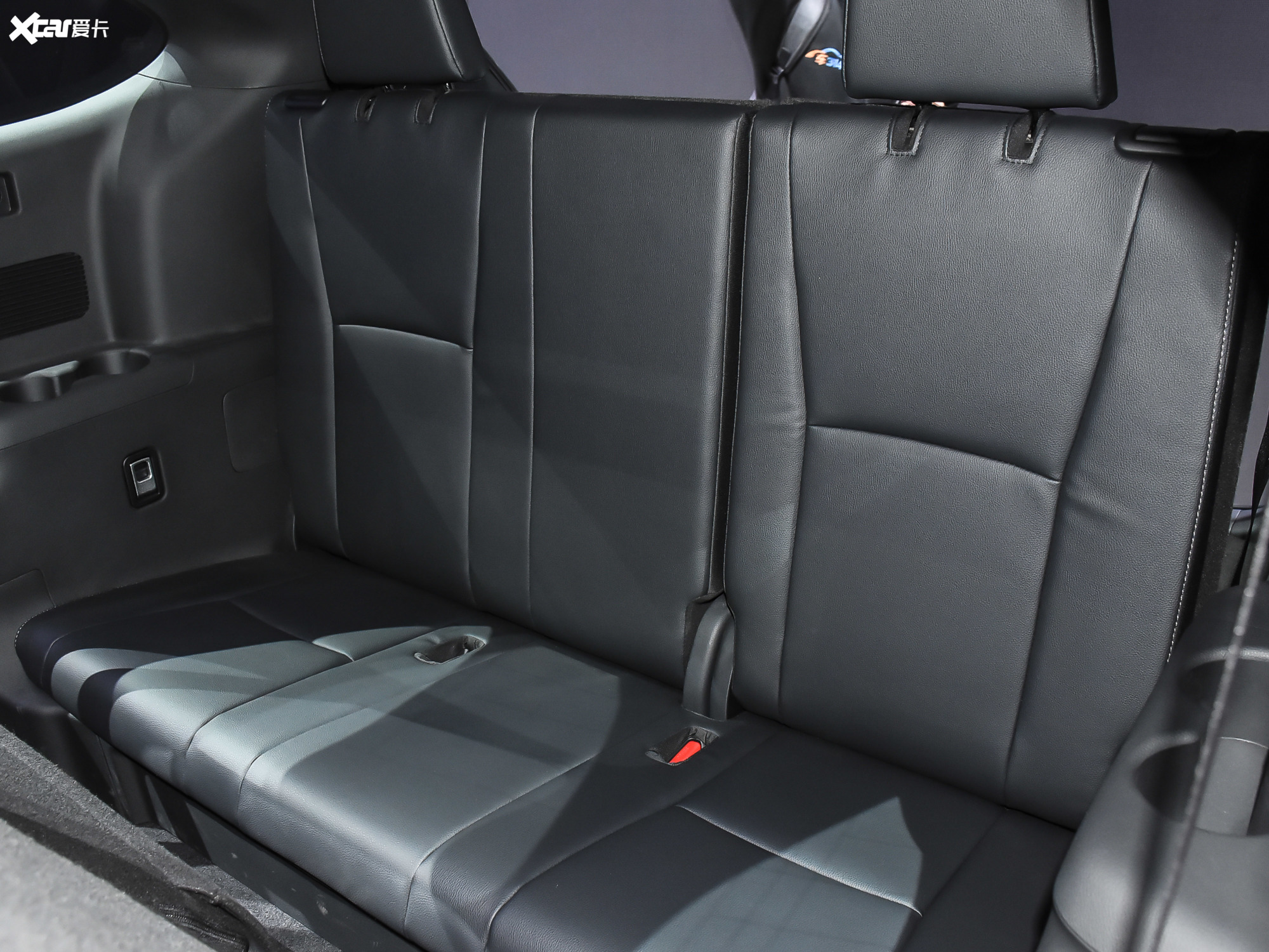 爱卡首页 汽车图片 丰田 皇冠陆放 2021款2.