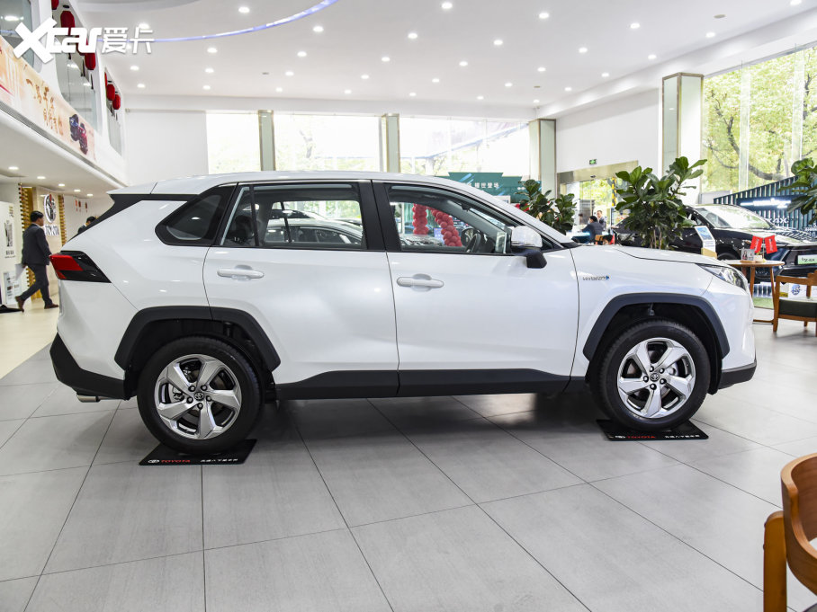 2022RAV4ٷ˫ ˫ 2.5L CVTӢ