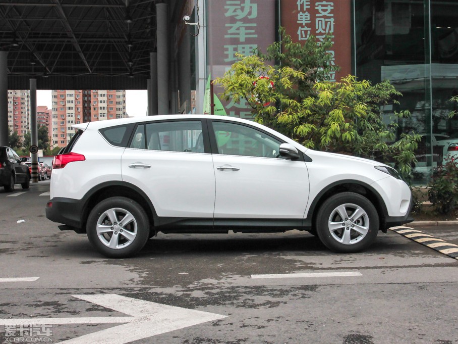 2013RAV4ٷ 2.5L ԶӢ