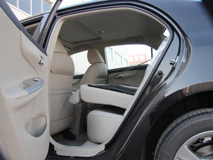 20131.8L GL-i MT  ηŵ