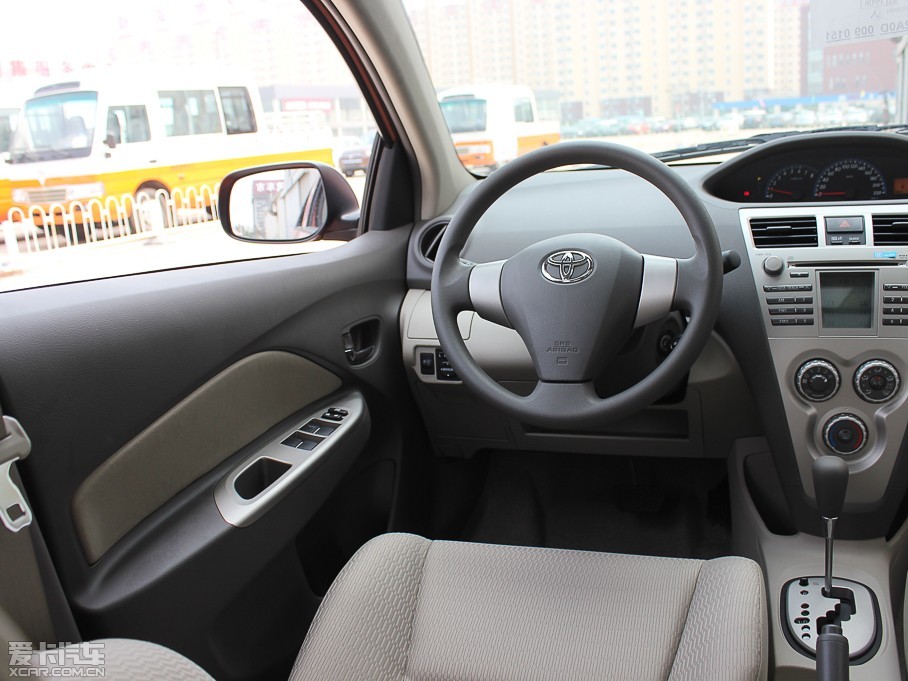 2013款威驰1.6l gl-i 自动型尚天窗版