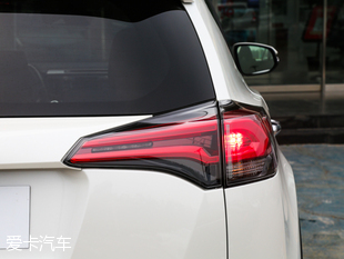 一汽丰田2016款RAV4