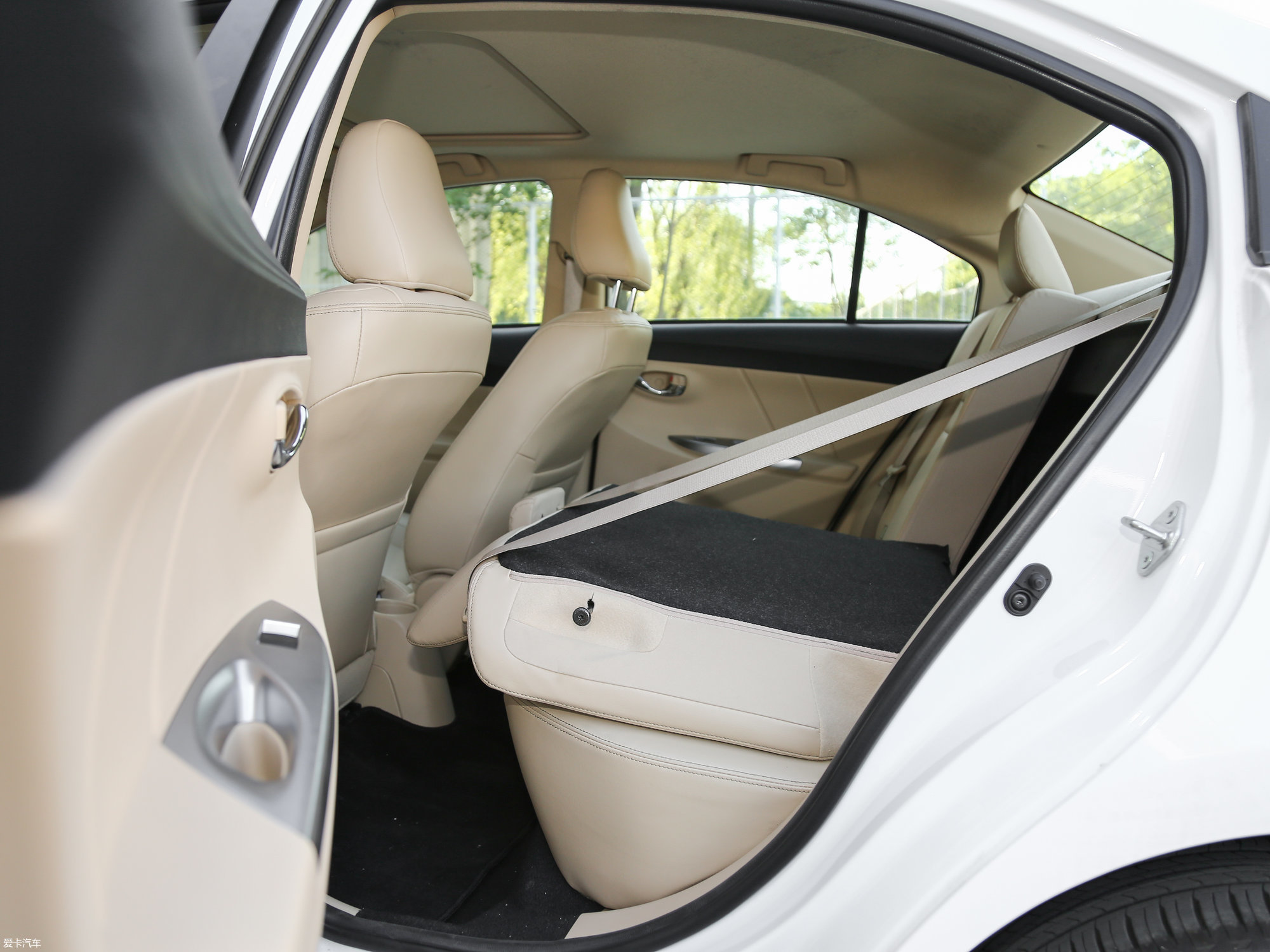 爱卡首页 汽车图片 丰田 威驰 2017款1.5l cvt尊行版  2017款威驰 1.