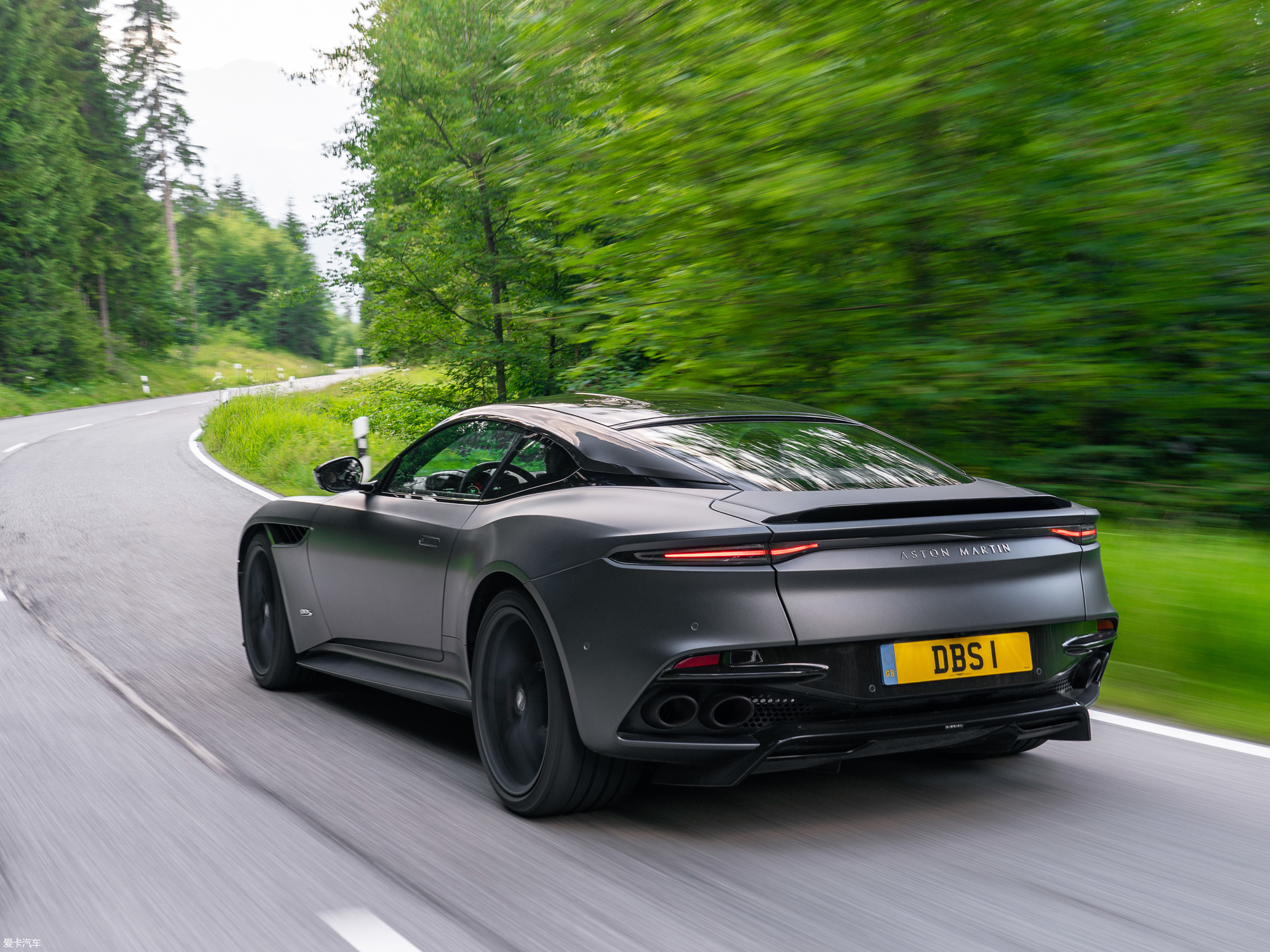 爱卡首页 汽车图片 阿斯顿·马丁 dbs 2019款superleggera coupe