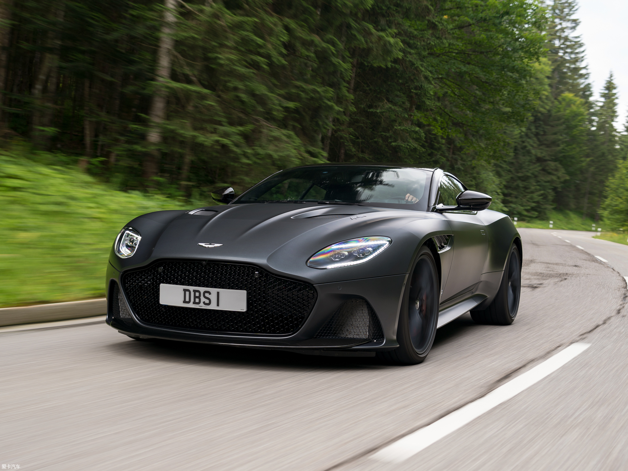 ohmss edition 2019款dbs superleggera concorde edition gt zagato