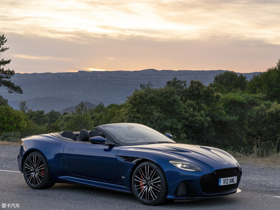 2019DBS Superleggera Volante