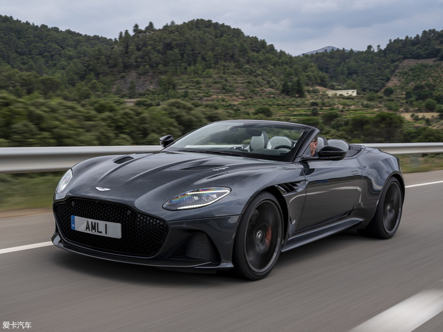 2019DBS Superleggera Volante