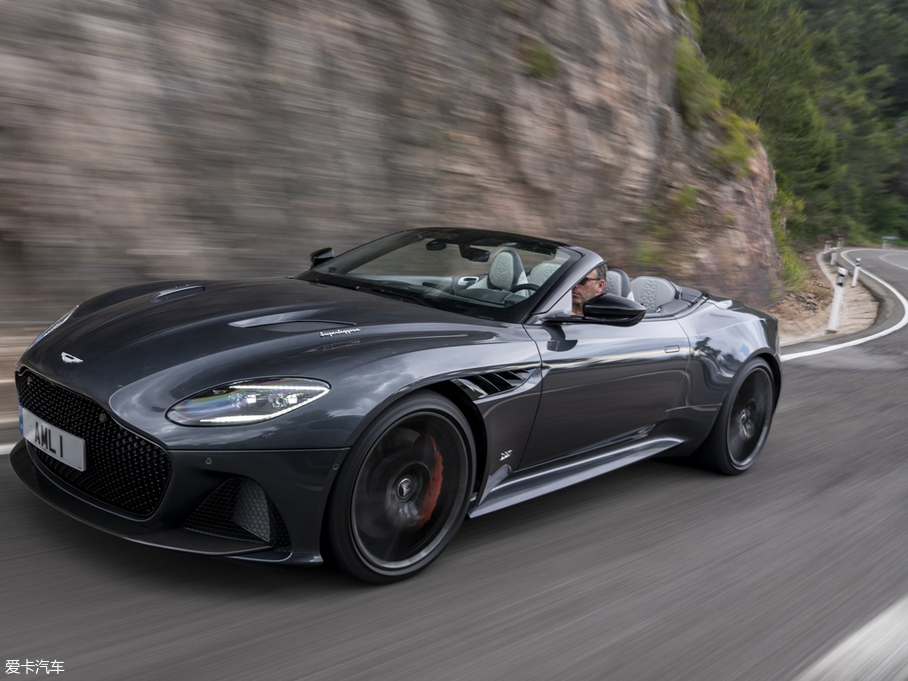 2019DBS Superleggera Volante