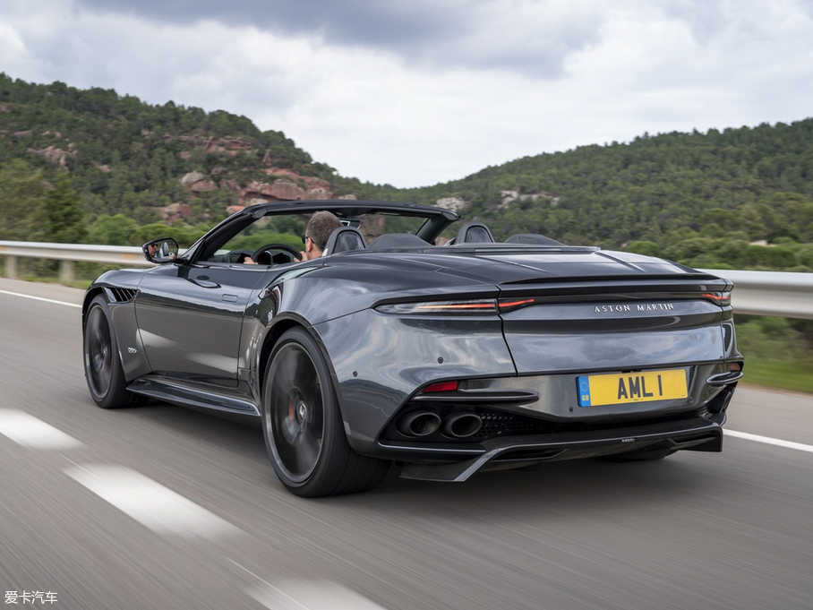 2019DBS Superleggera Volante