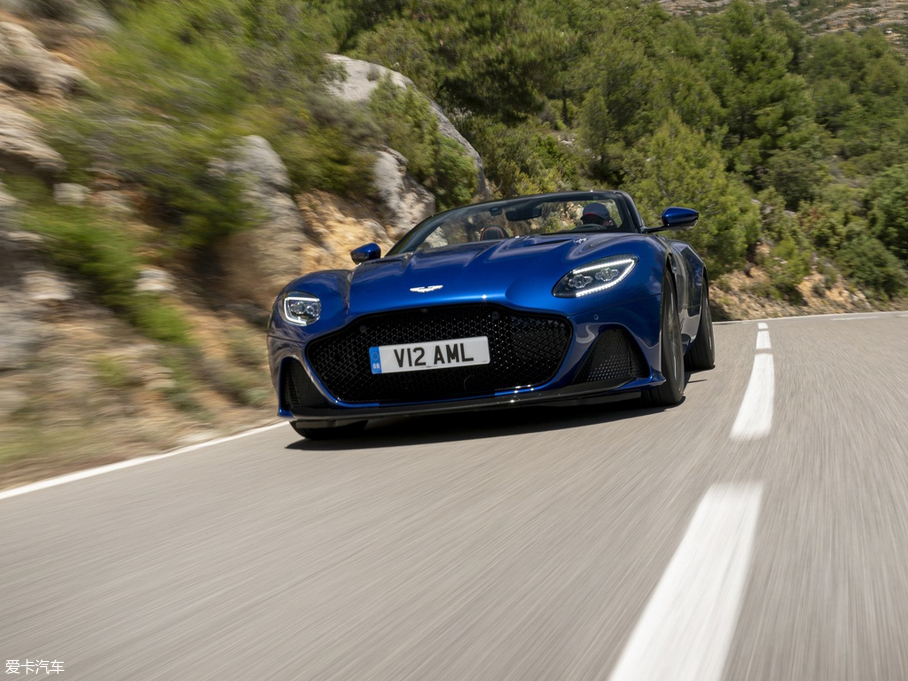 2019DBS Superleggera Volante