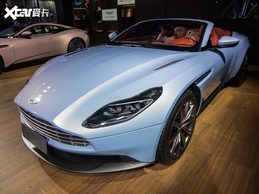 2020DB11 V8 Volante Shadow Edition