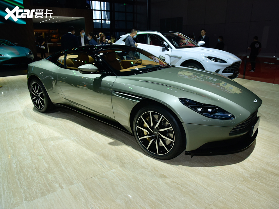 2022款阿斯顿·马丁db11 v8 coupe 加州鼠尾草绿