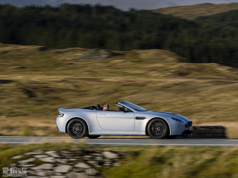 2014V12 Vantage 6.0L S Roadster