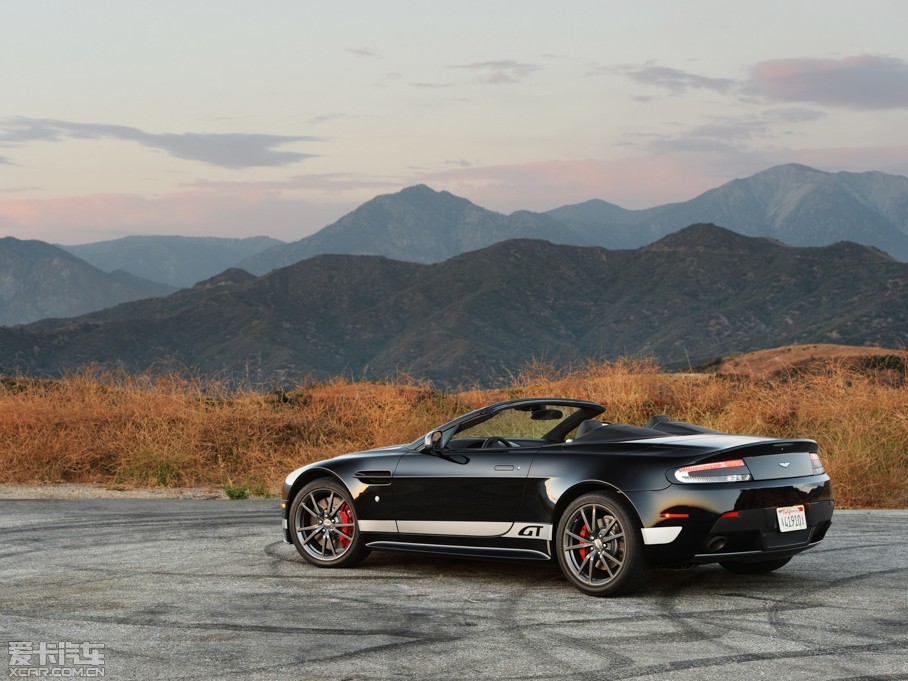 2015V8 Vantage GT Roadster