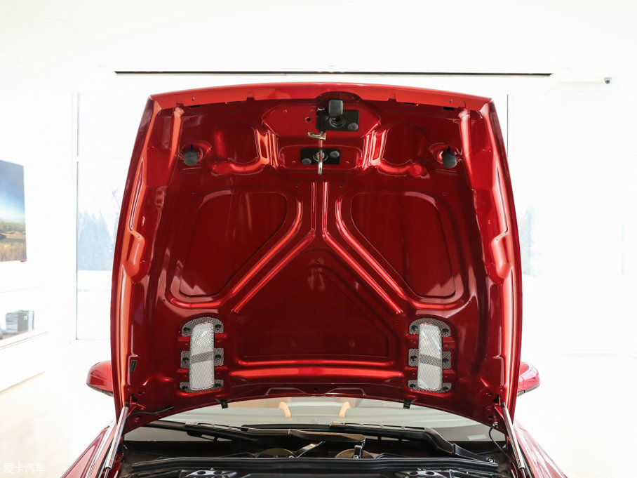 2016V8 Vantage 4.7L Coupe