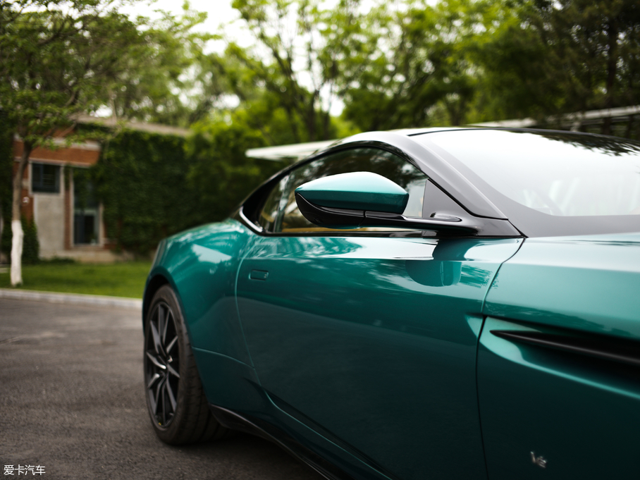 2019DB11 V12 Coupe