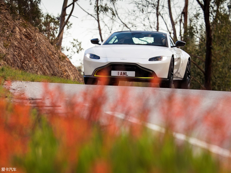 2018V8 Vantage 4.0T V8 Coupe