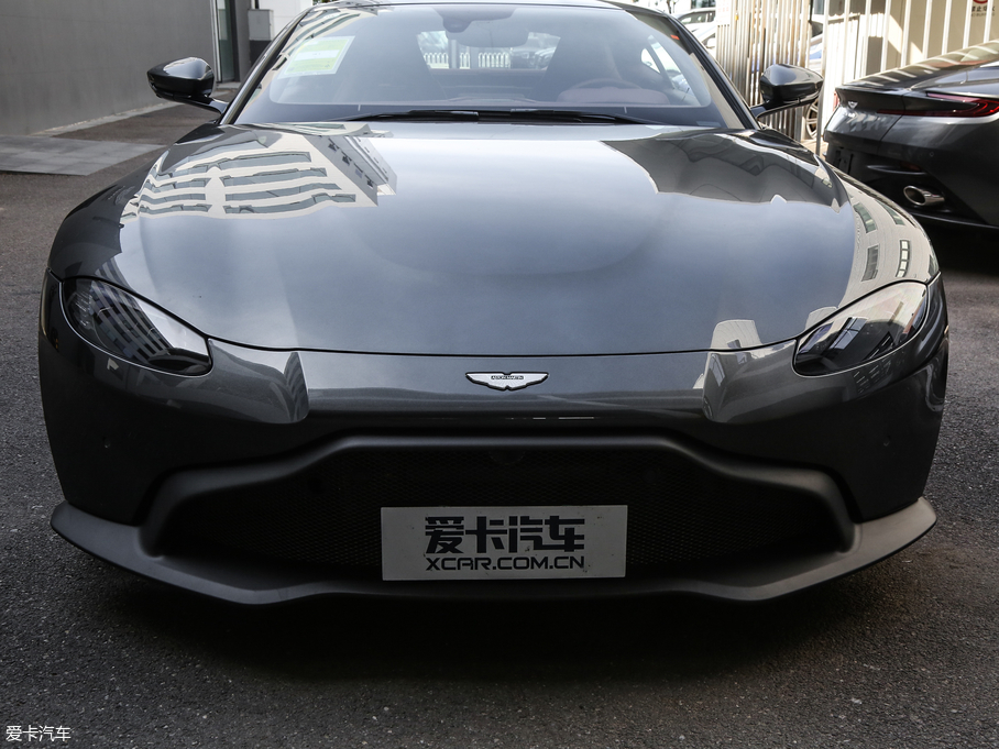 2018V8 Vantage 4.0T V8 Coupe