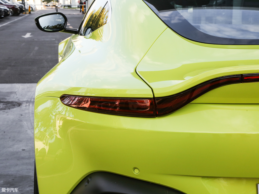 2018V8 Vantage 4.0T V8 Coupe