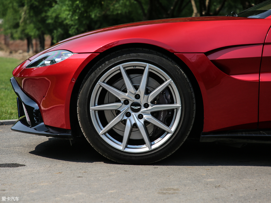 2018V8 Vantage 4.0T V8 Coupe