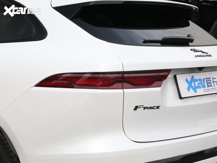 2023ݱF-PACE P400 SPORT