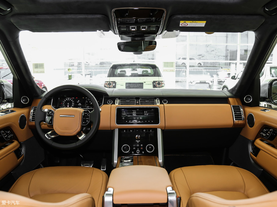 2019款揽胜3.0 v6 尊崇创世加长版