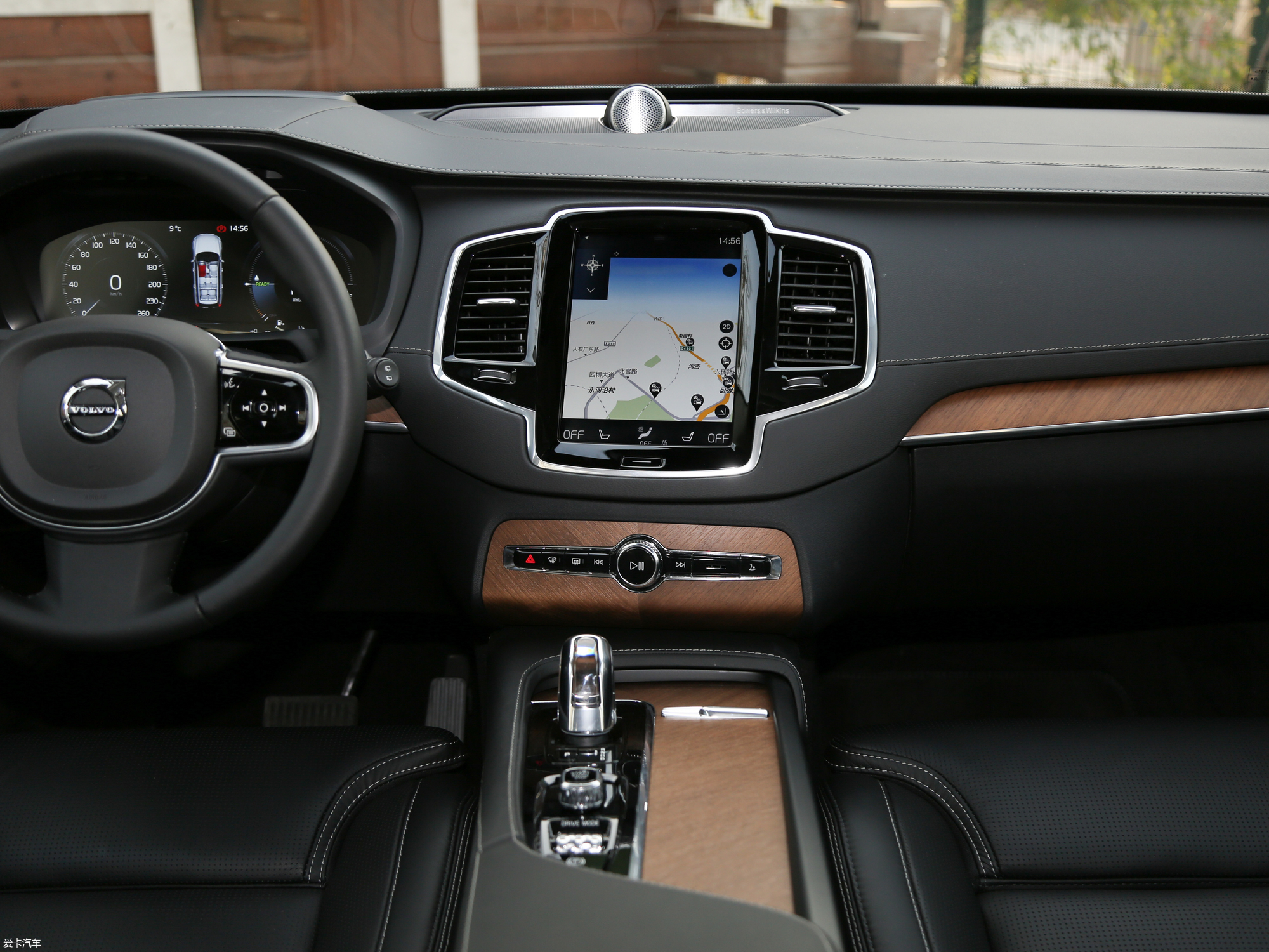 【2019款沃尔沃xc90混动e驱混动 t8 智尊版 7座_中控区_2/376张图片】